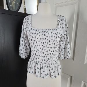 LOFT White Green Floral Half Sleeve Top Stretchy Material Women's Size Small